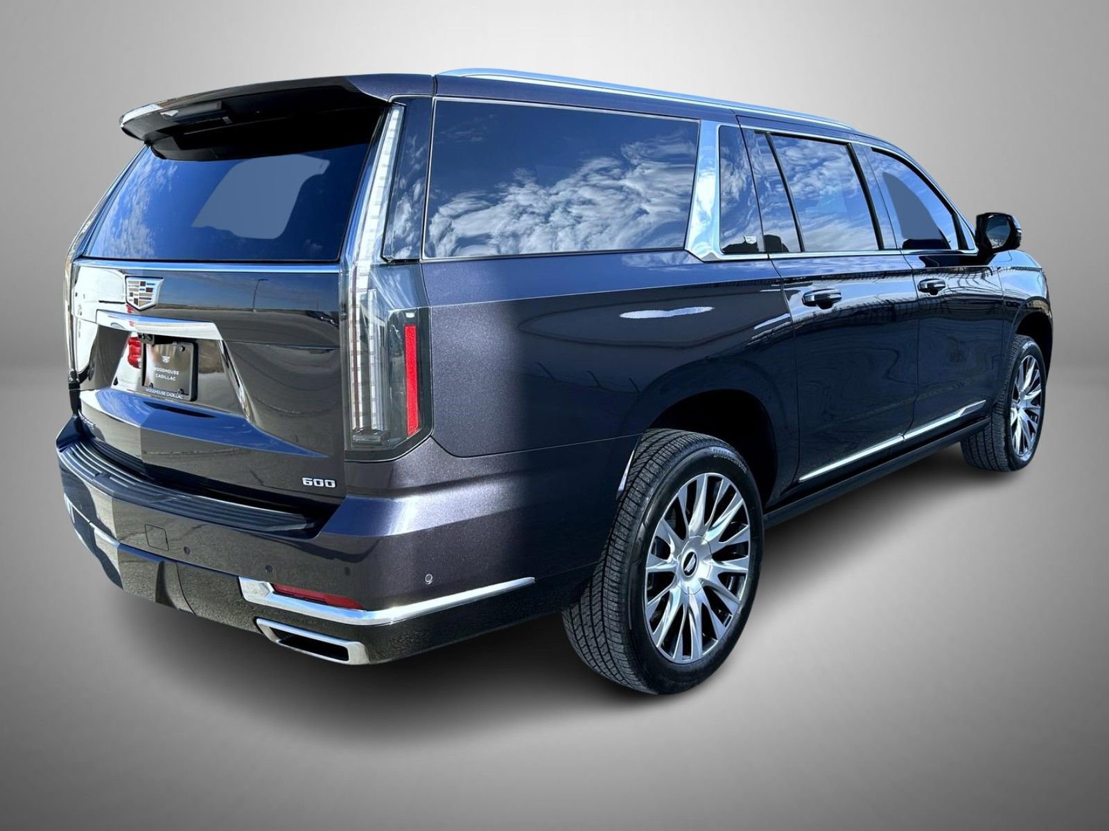 Certified 2025 Cadillac Escalade ESV Premium Luxury Platinum AWD/4WD image 5