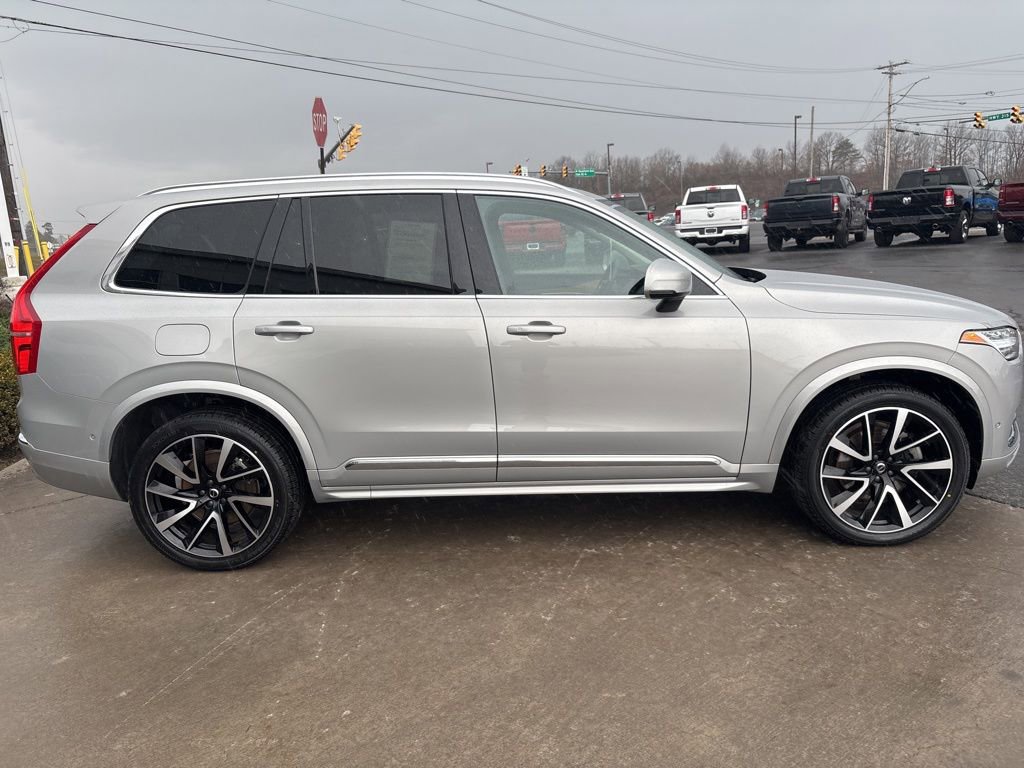 Certified 2023 Volvo XC90 B5 Plus image 5