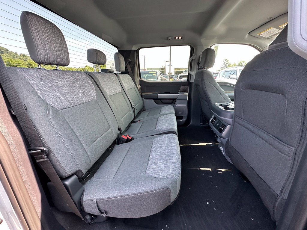 New 2026 Ford F350 XLT w/ XLT Premium Package AWD/4WD image 27