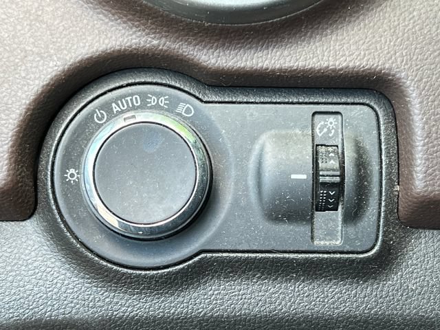 Used 2016 Chevrolet Trax LT w/ LT Convenience Package AWD/4WD image 21