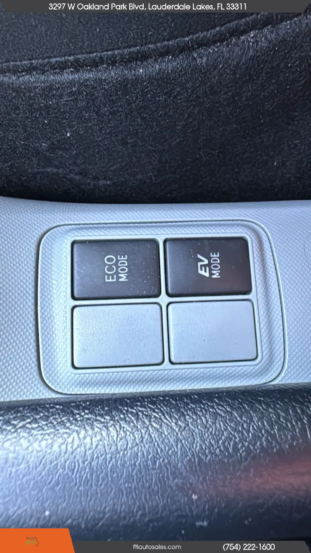 Used 2013 Toyota Prius C One FWD image 52
