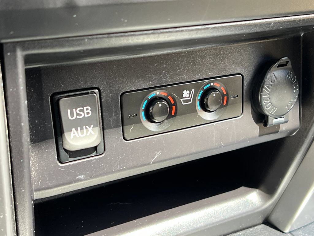 Used 2017 Toyota 4Runner Limited AWD/4WD image 28