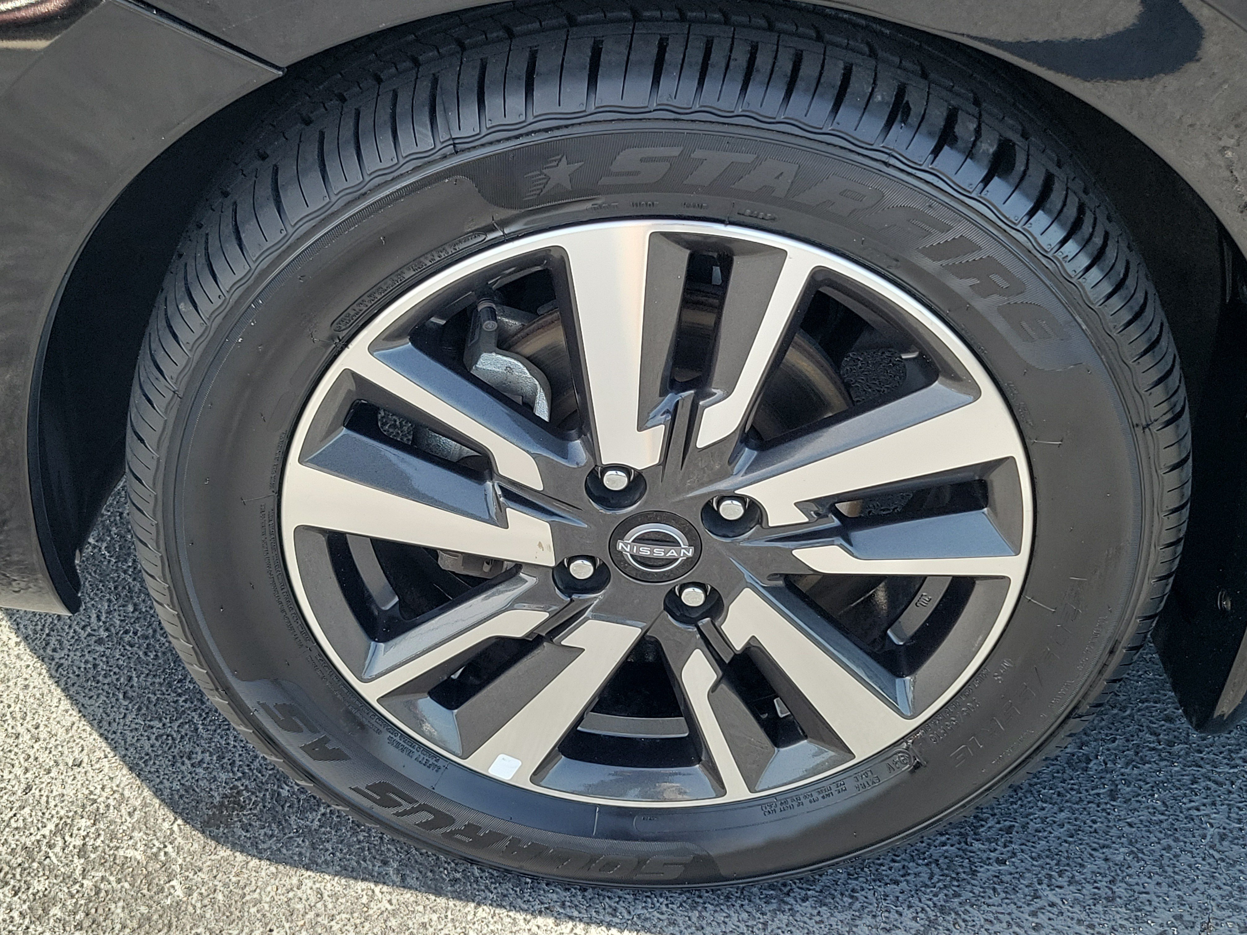 Used 2024 Nissan Versa S w/ S Plus Package FWD image 7