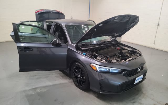 Used 2025 Honda Civic Sport image 10