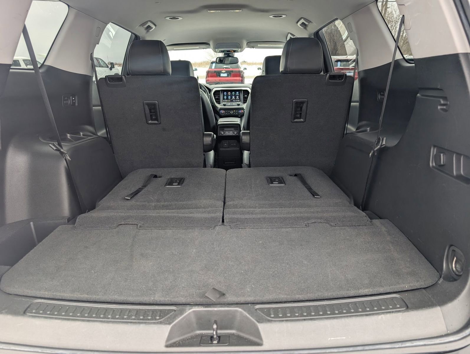 Used 2023 GMC Acadia SLT image 34