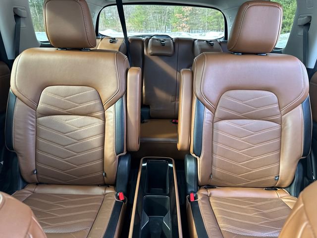 Used 2022 Nissan Pathfinder Platinum w/ Lighting Package (N92) AWD/4WD image 39