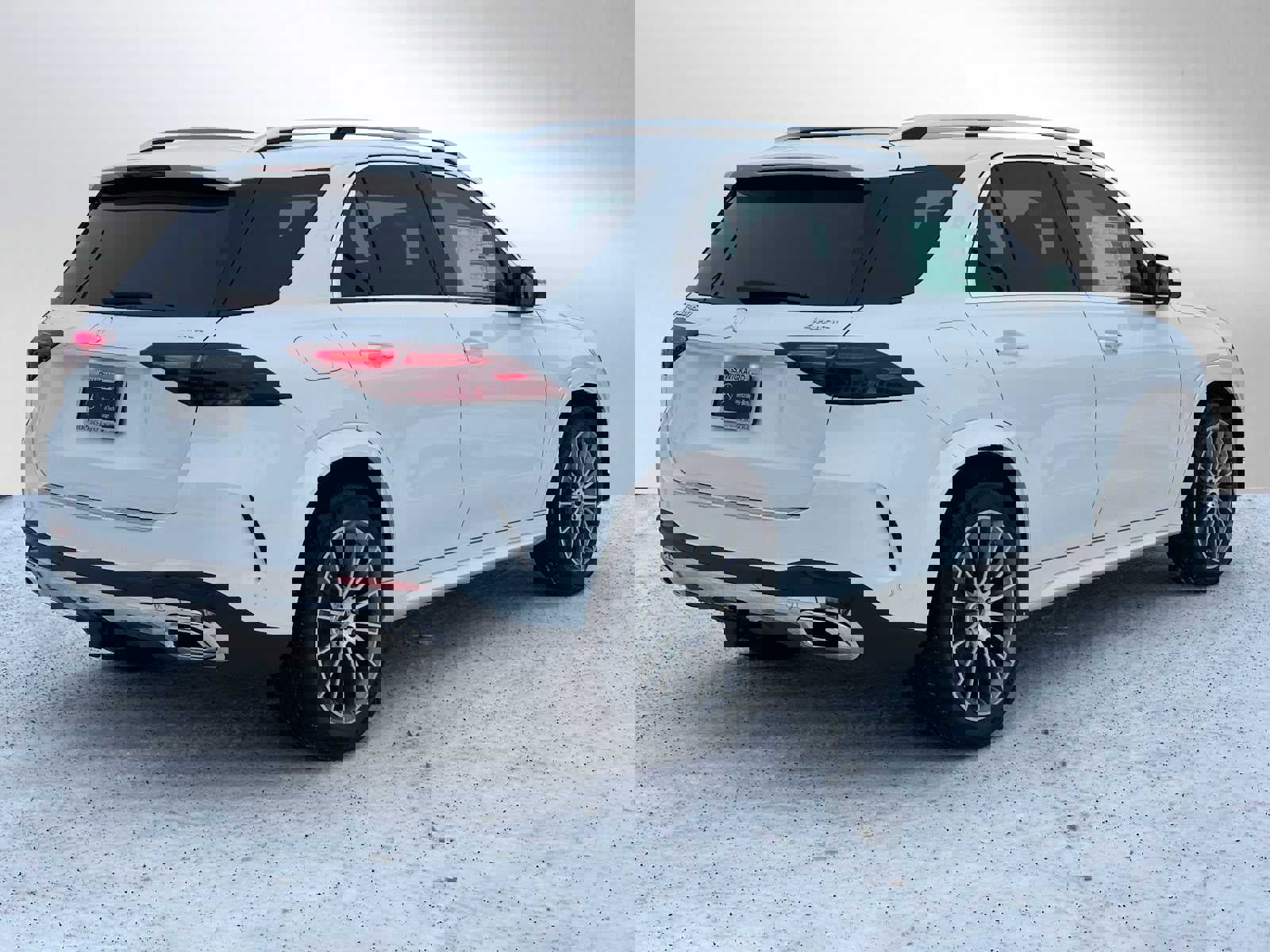 New 2026 Mercedes-Benz GLE 450 4MATIC image 3