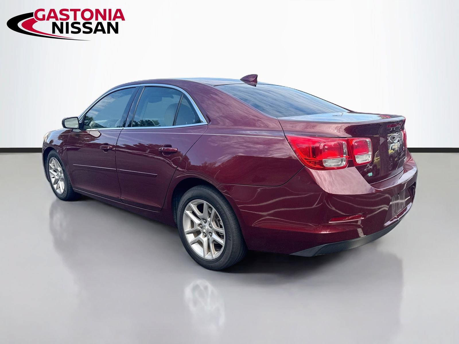 Used 2015 Chevrolet Malibu LT w/ Power Convenience Package FWD image 6