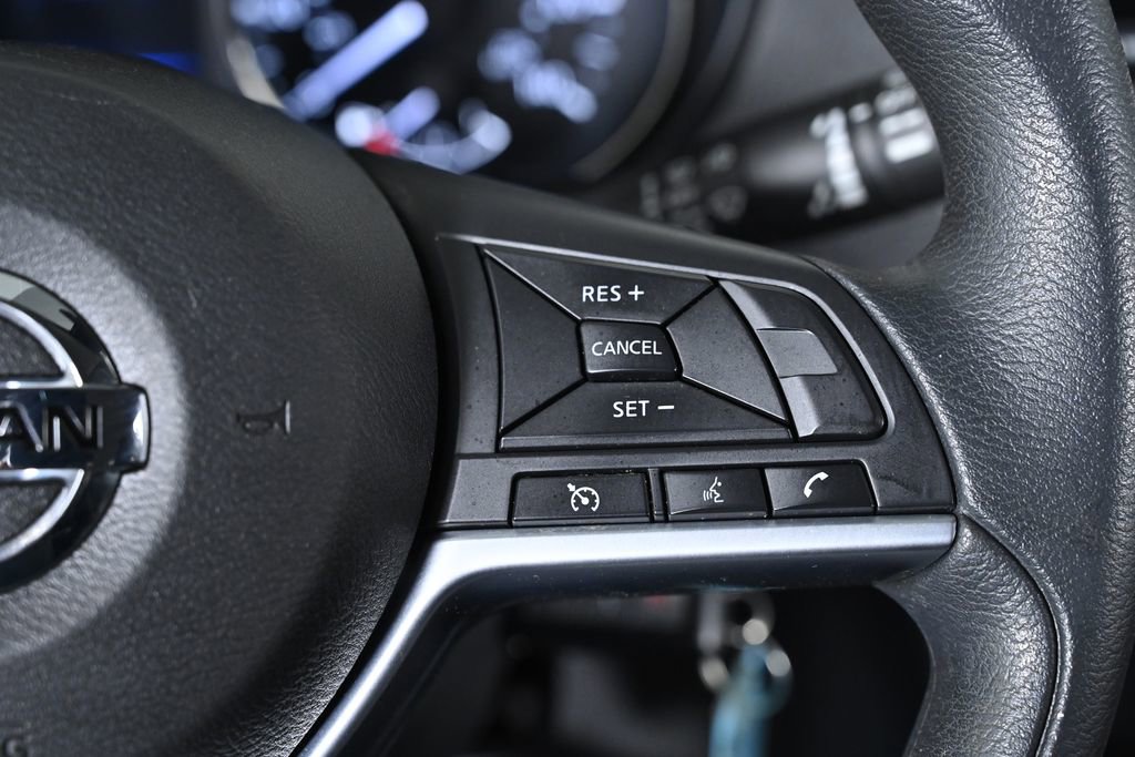 Used 2021 Nissan Rogue Sport S image 14