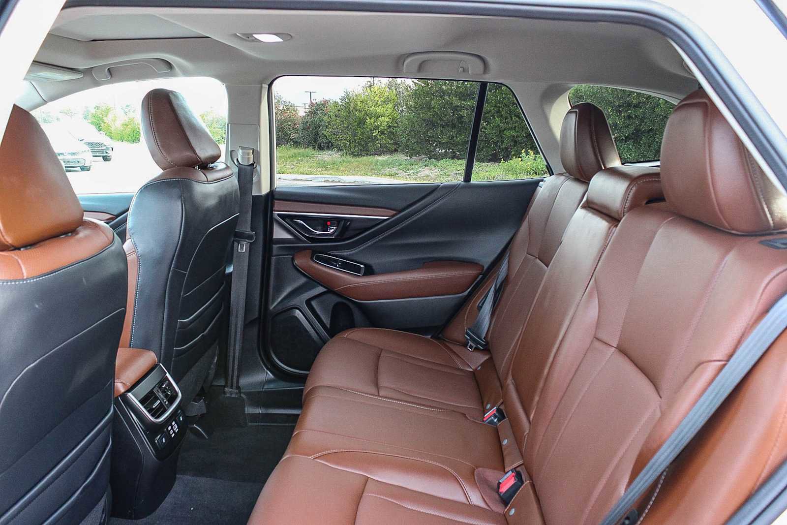 Used 2023 Subaru Outback Touring XT image 16