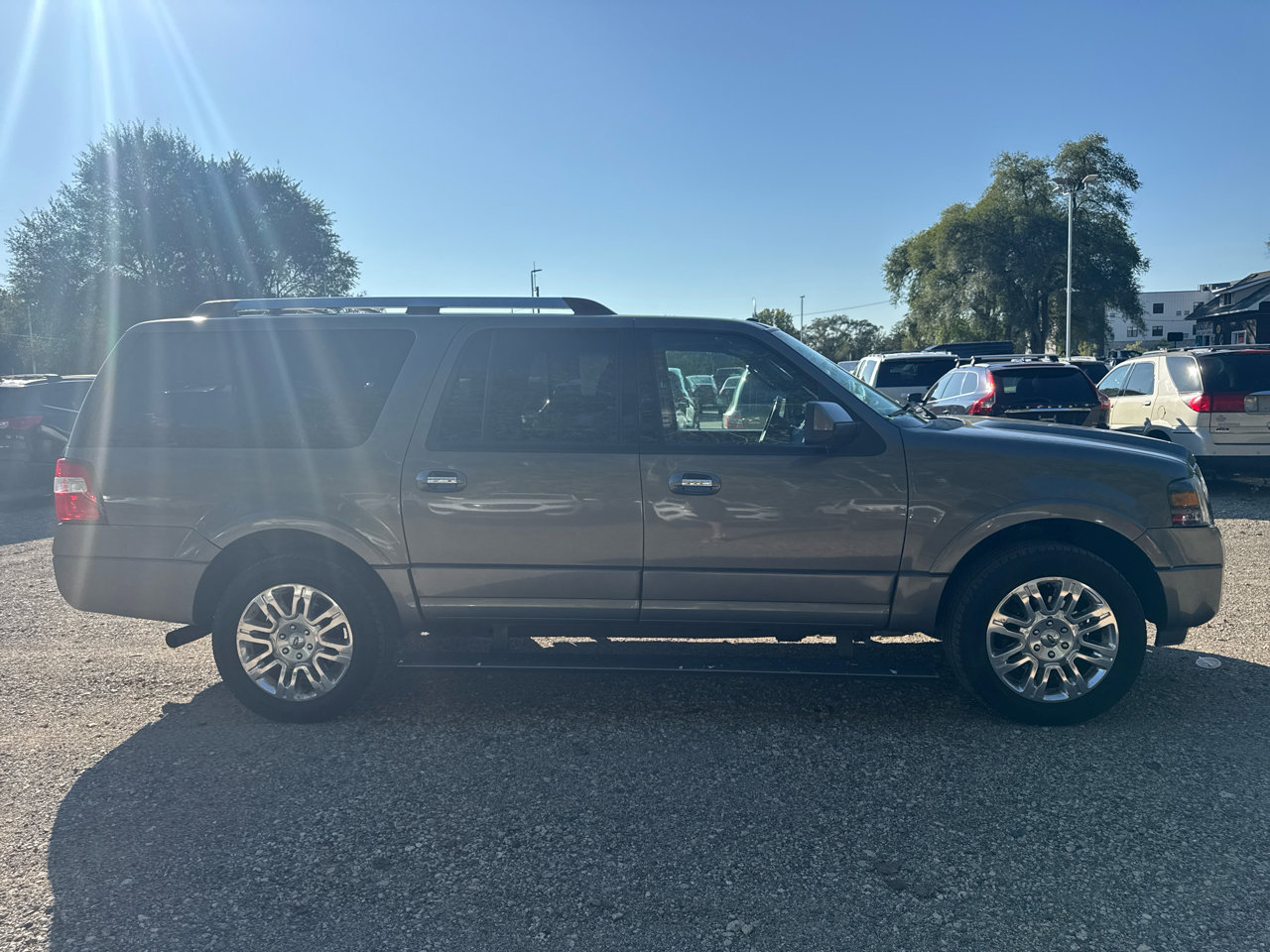 Used 2013 Ford Expedition EL Limited image 4