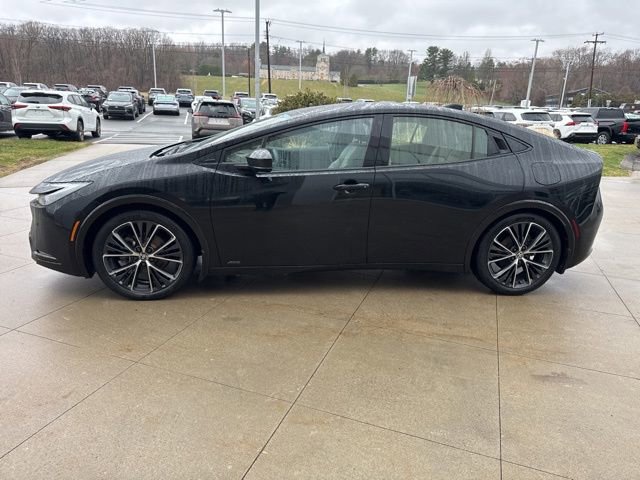 Used 2024 Toyota Prius Limited w/ Limited Premium Package image 4