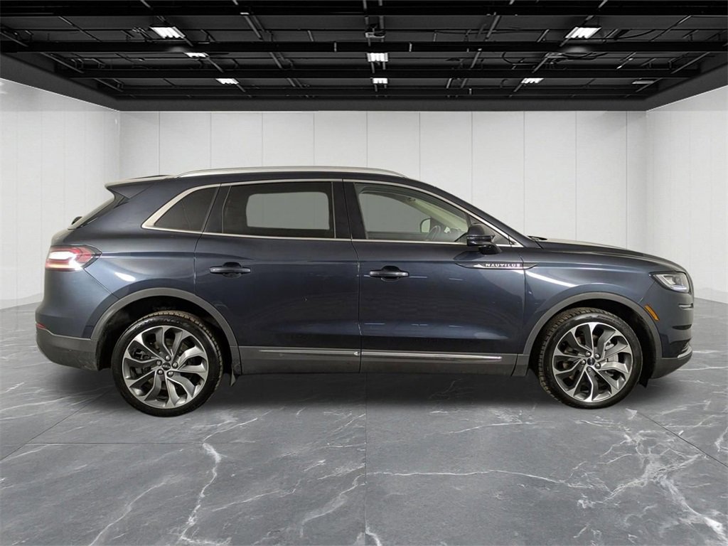 Used 2022 Lincoln Nautilus Reserve image 6
