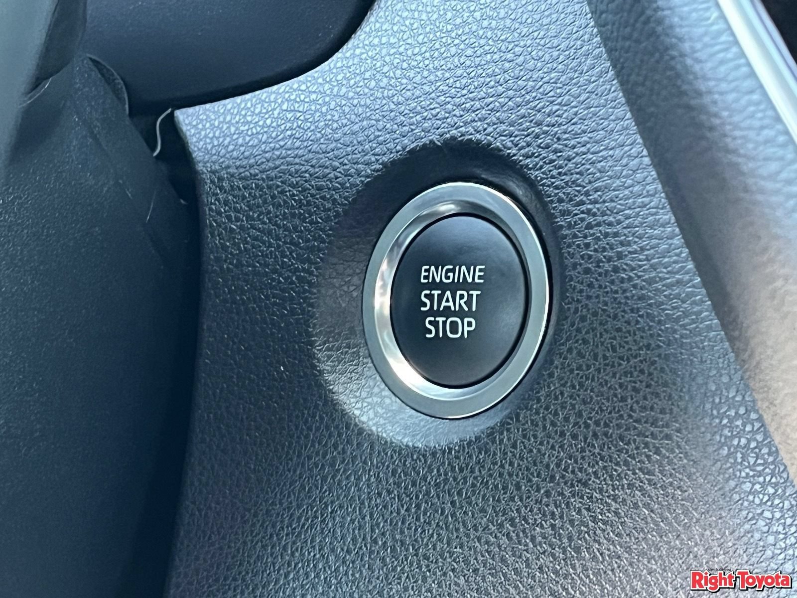 Certified 2026 Toyota Corolla SE w/ SE Package FWD image 26