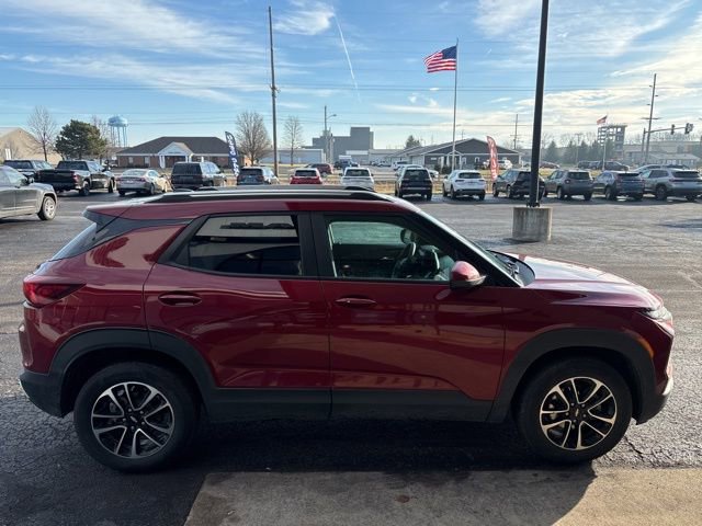 Used 2025 Chevrolet TrailBlazer LT image 8