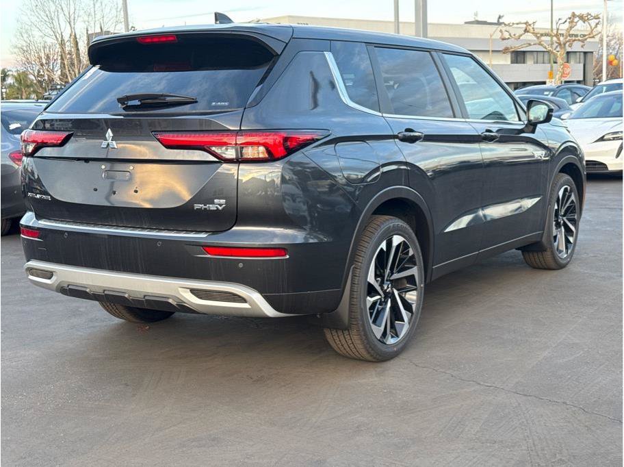 Used 2025 Mitsubishi Outlander SE AWD/4WD image 6