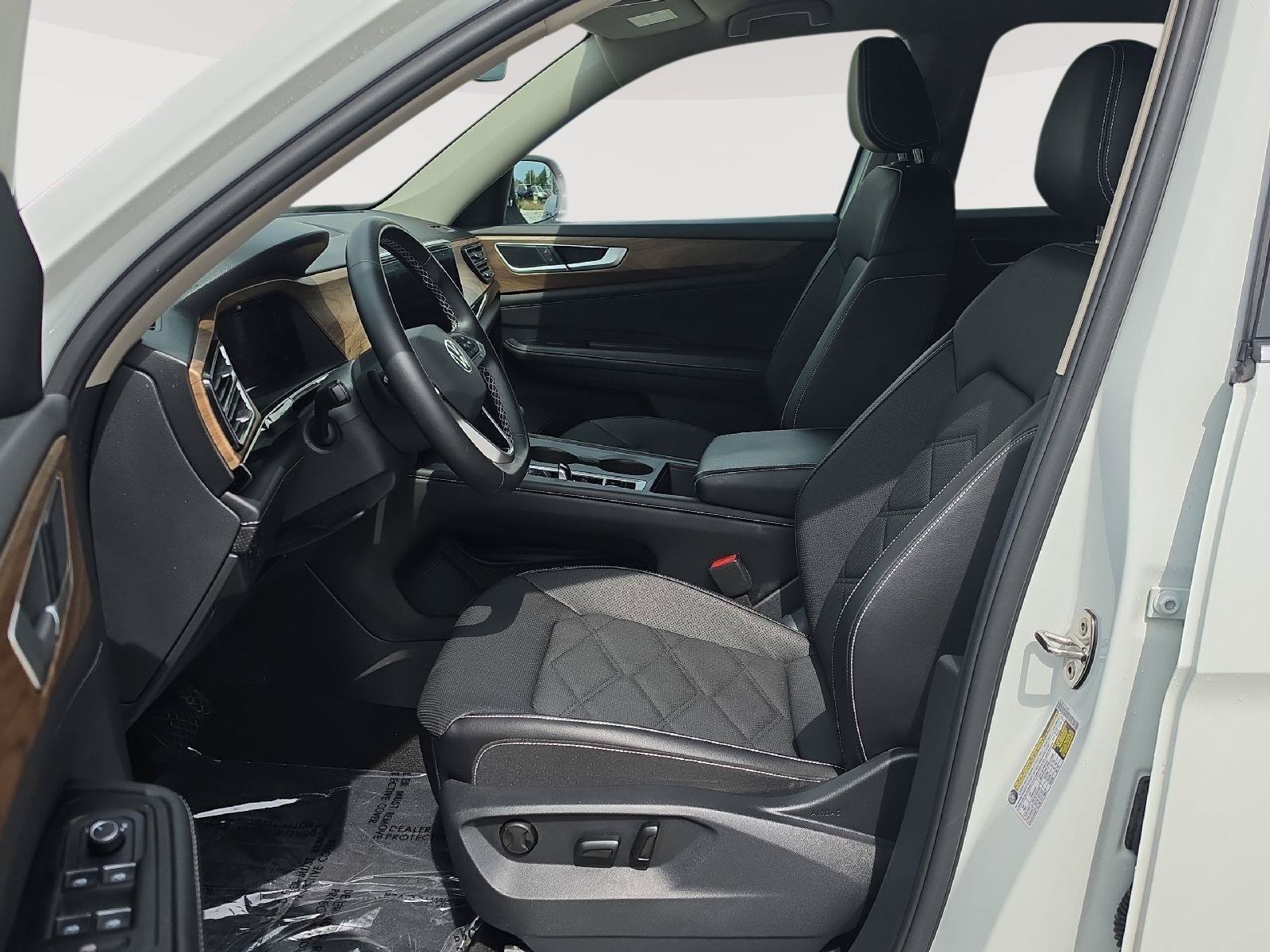 Certified 2024 Volkswagen Atlas SE AWD/4WD image 5