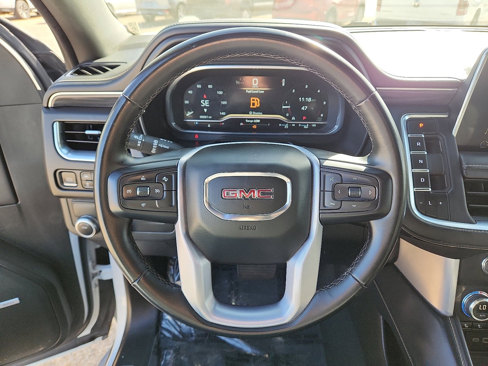 Used 2023 GMC Yukon XL SLT image 18