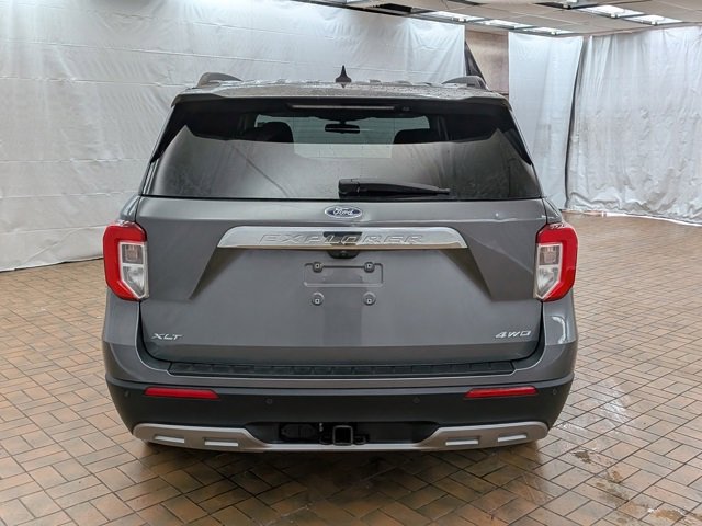 Used 2023 Ford Explorer XLT w/ Equipment Group 202A image 6
