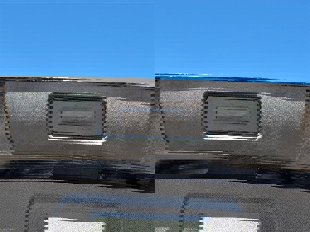 Used 2020 GMC Terrain SLT image 13