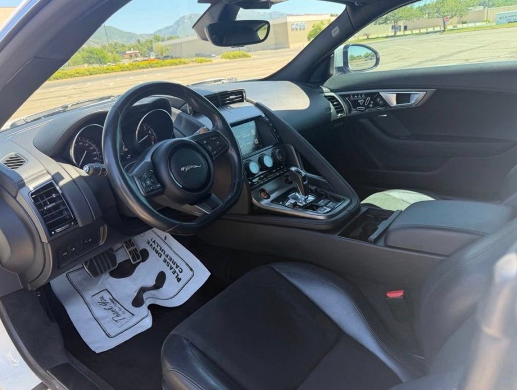 Used 2016 Jaguar F-TYPE S AWD/4WD image 17