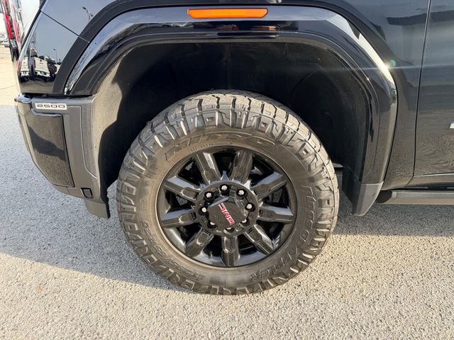 Used 2024 GMC Sierra 2500 AT4 w/ AT4 Premium Plus Package image 9