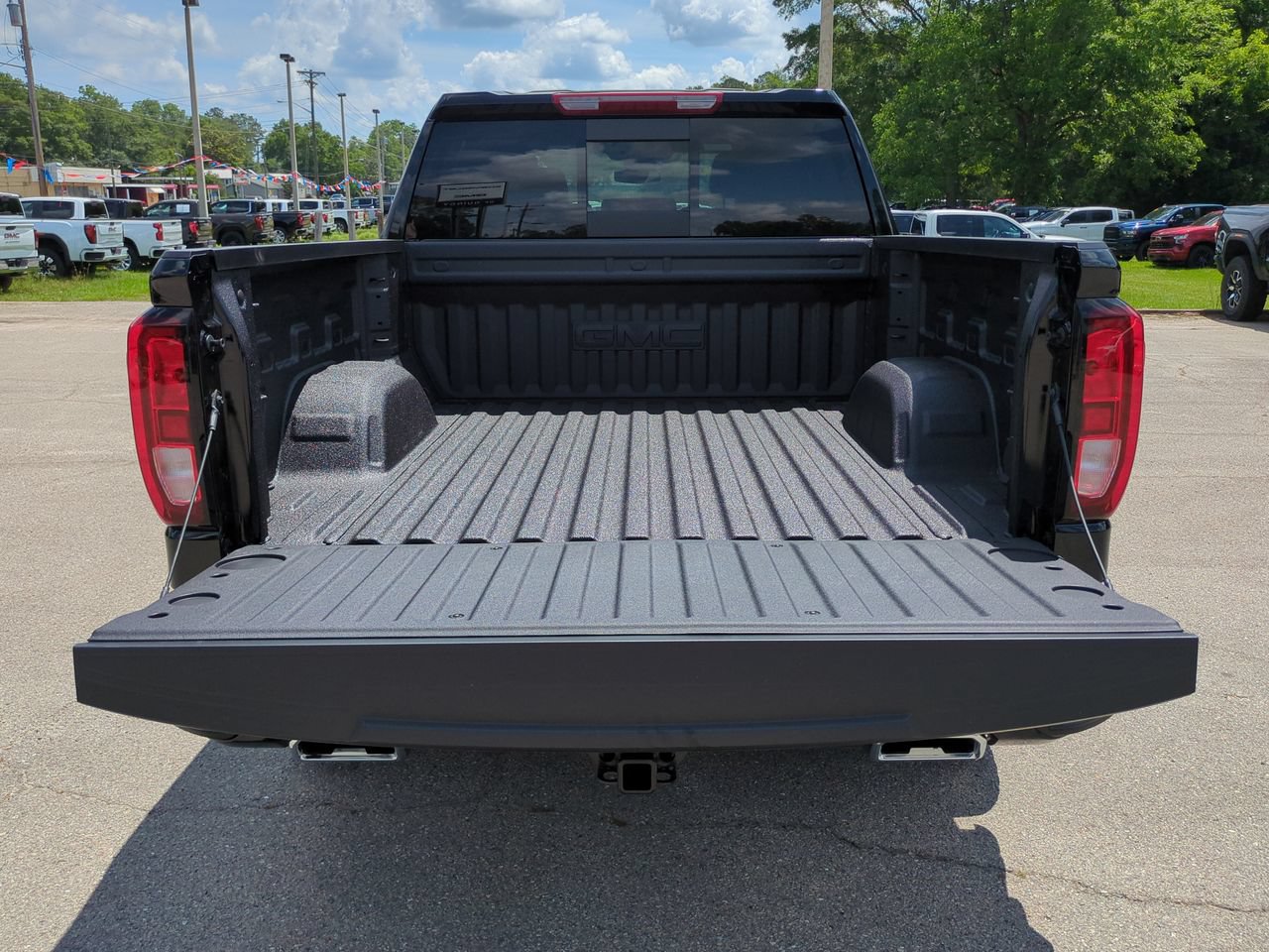 New 2026 GMC Sierra 1500 Elevation w/ Elevation Premium Package AWD/4WD image 13