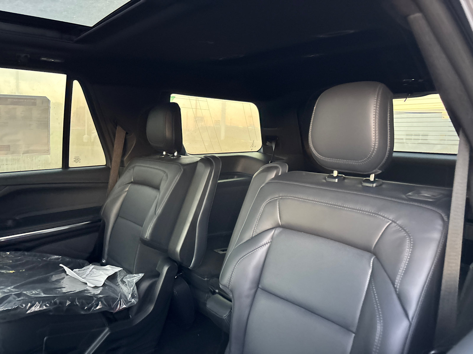 New 2027 Lincoln Navigator Reserve w/ Jet Appearance Package AWD/4WD image 26