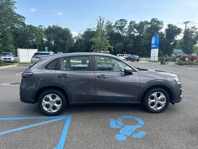 Used 2023 Honda HR-V LX image 9