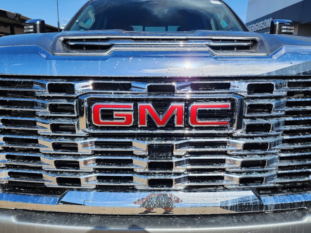 New 2026 GMC Sierra 2500 Denali w/ Denali Reserve Package image 9