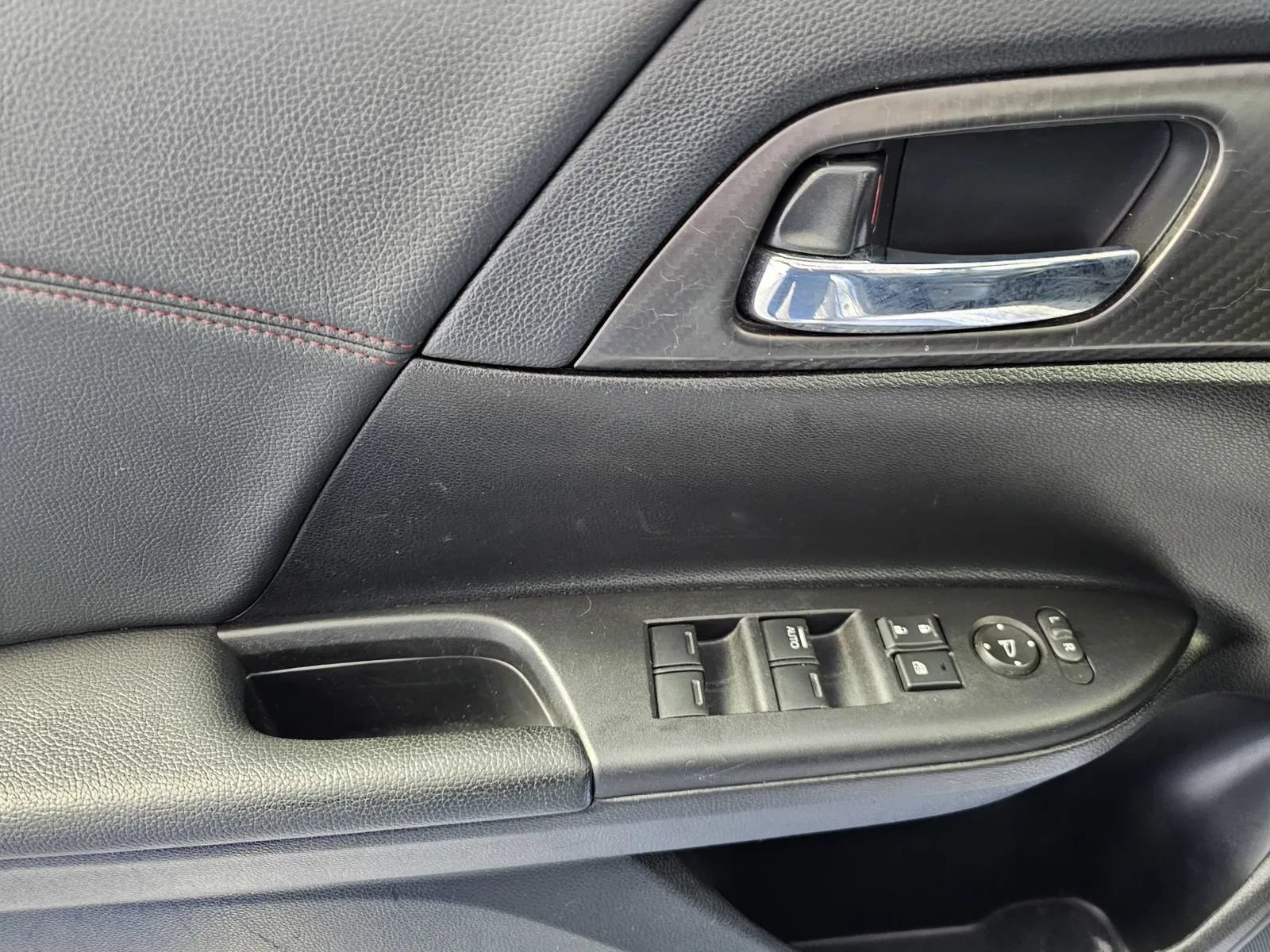 Used 2017 Honda Accord Sport Special Edition image 13