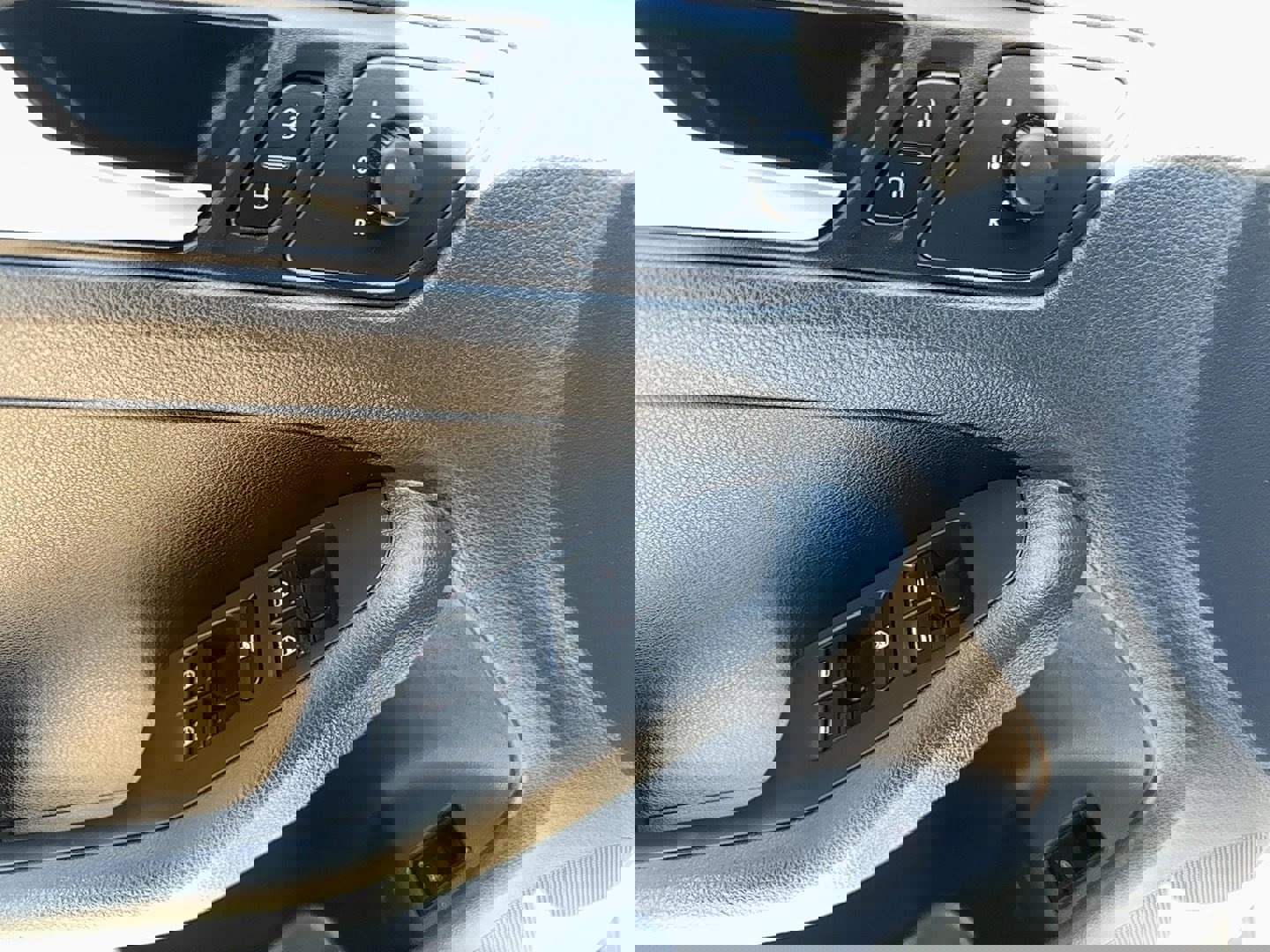 Used 2014 Volkswagen Jetta SE image 12