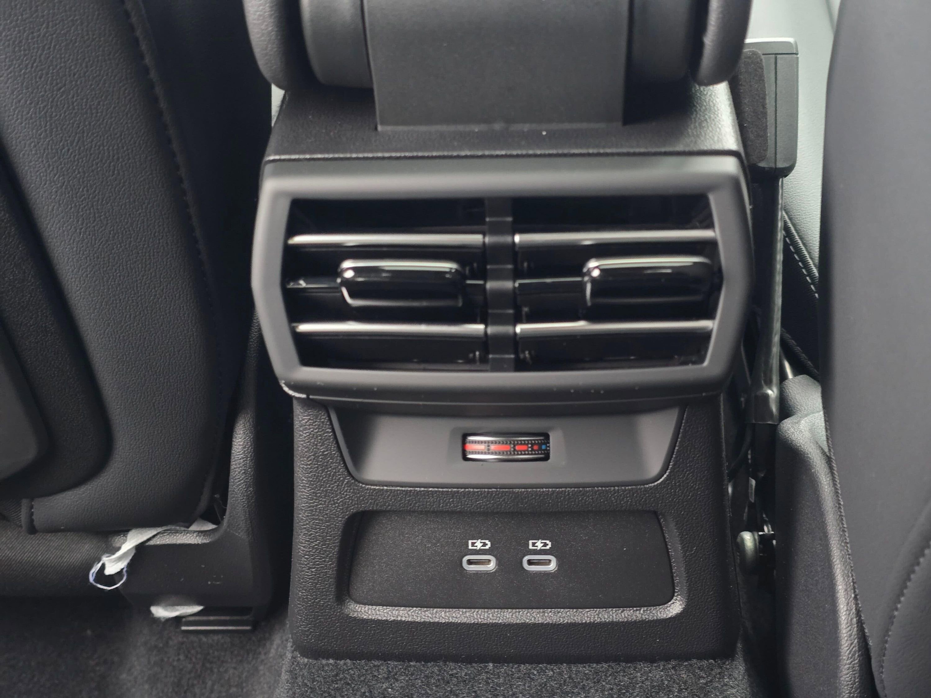 Used 2023 Audi Q4 e-tron Premium Plus RWD image 18