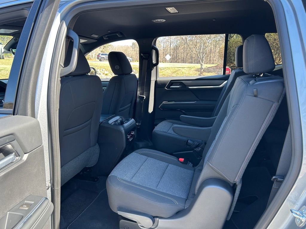 New 2026 GMC Acadia Elevation image 36