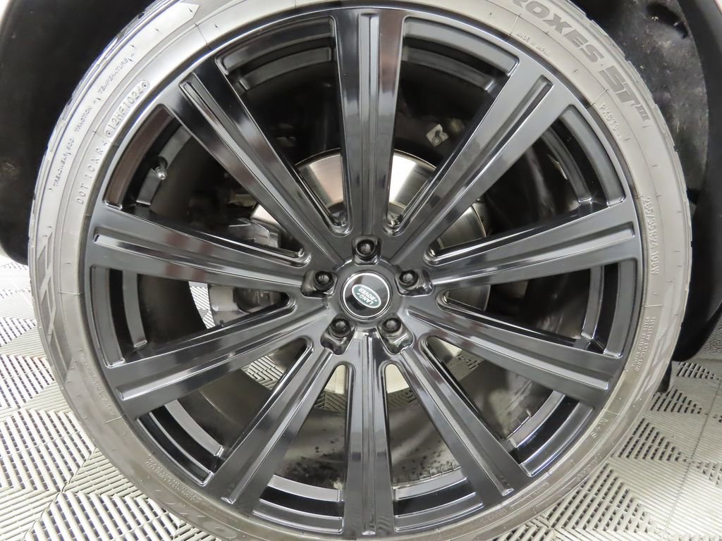 Used 2022 Land Rover Range Rover SE image 32
