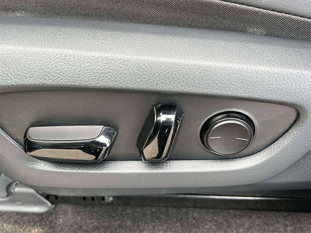 Certified 2024 Lexus GX 550 w/ Cold Area Package image 19