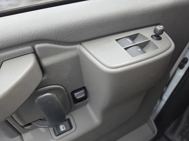 New 2025 GMC Savana 3500 Extended w/ Driver Convenience Package RWD image 8
