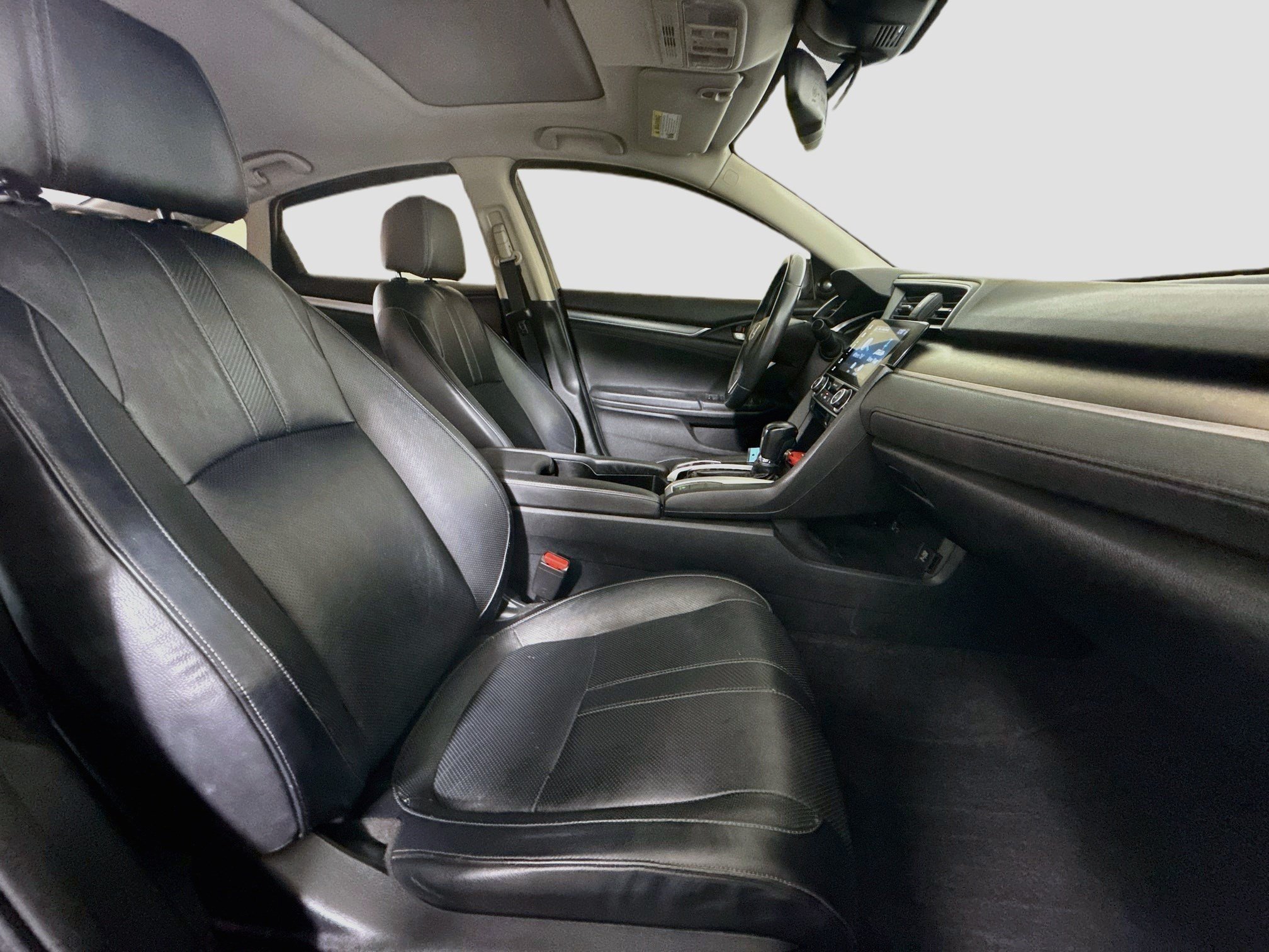 Used 2016 Honda Civic Touring image 29