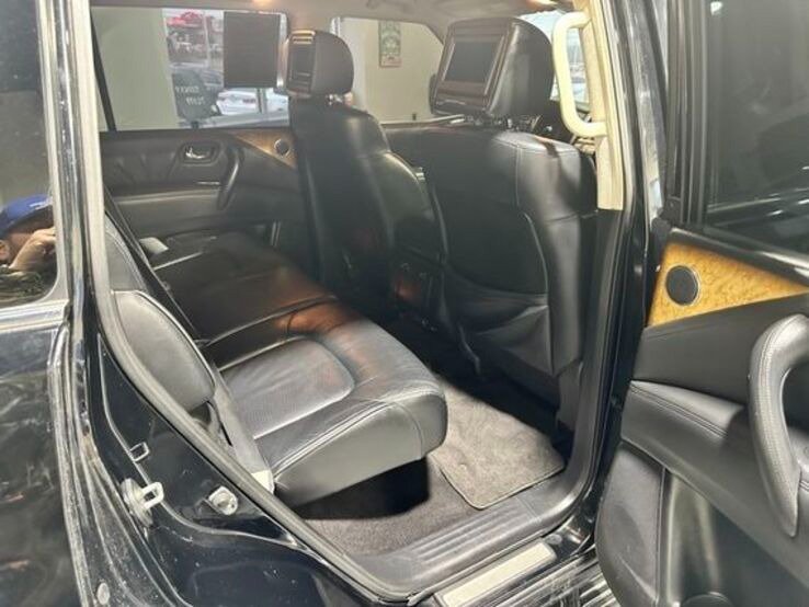 Used 2011 INFINITI QX56 2WD w/ Theater Pkg image 16