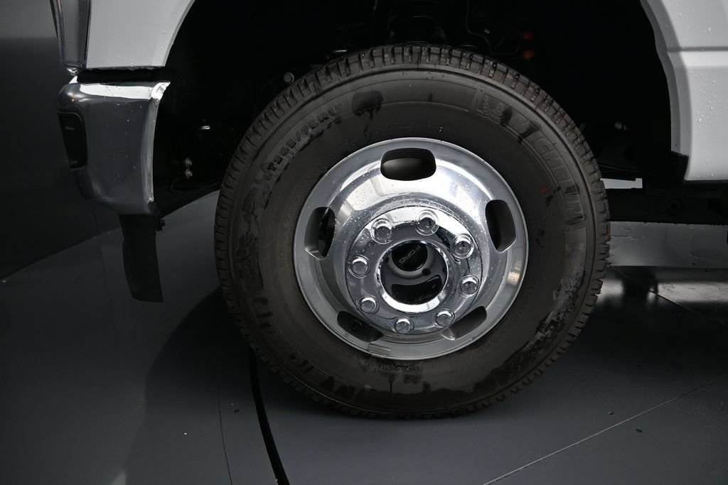 New 2026 Ford F350 XLT AWD/4WD image 17