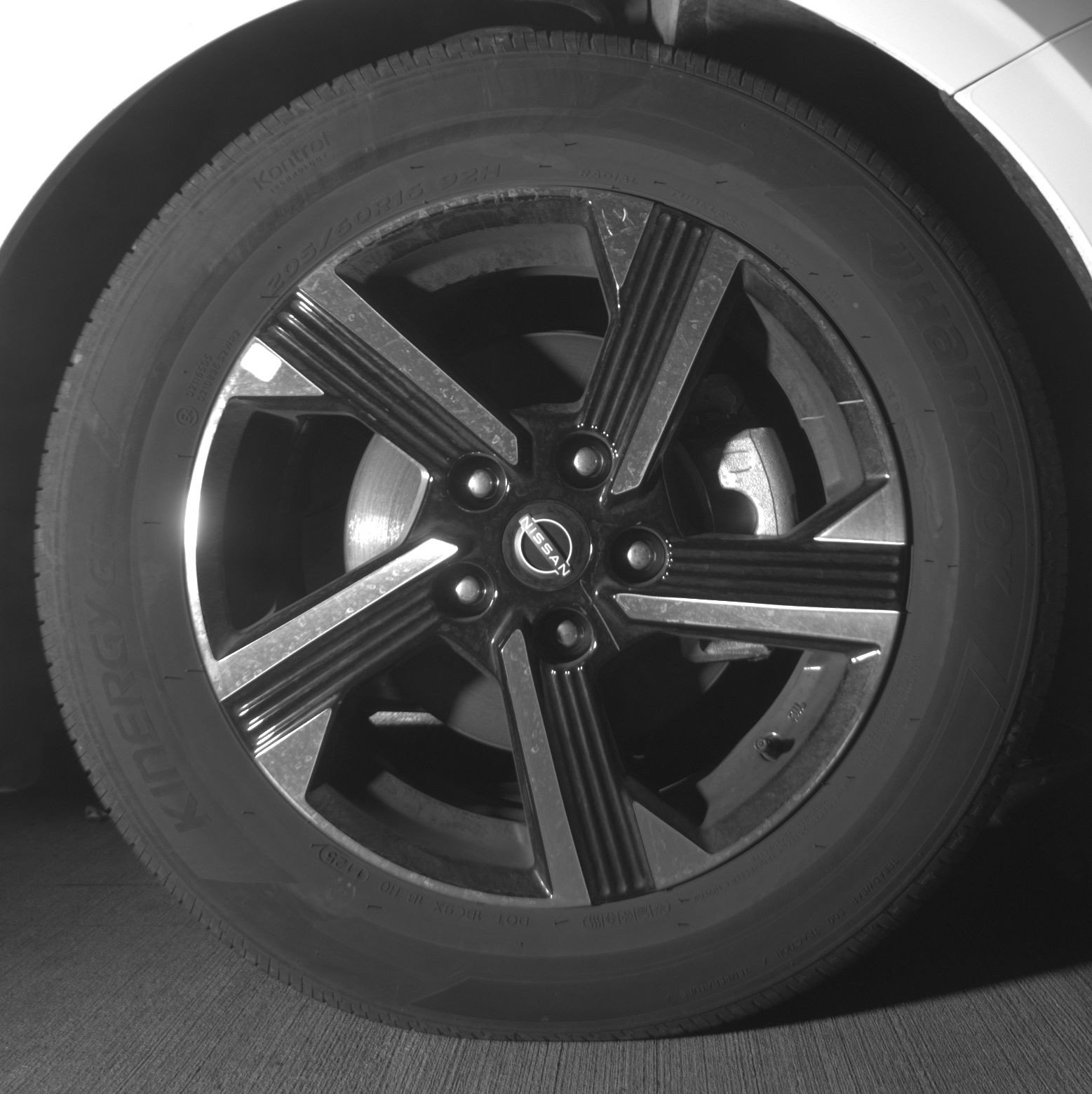 Used 2025 Nissan Sentra SV image 13