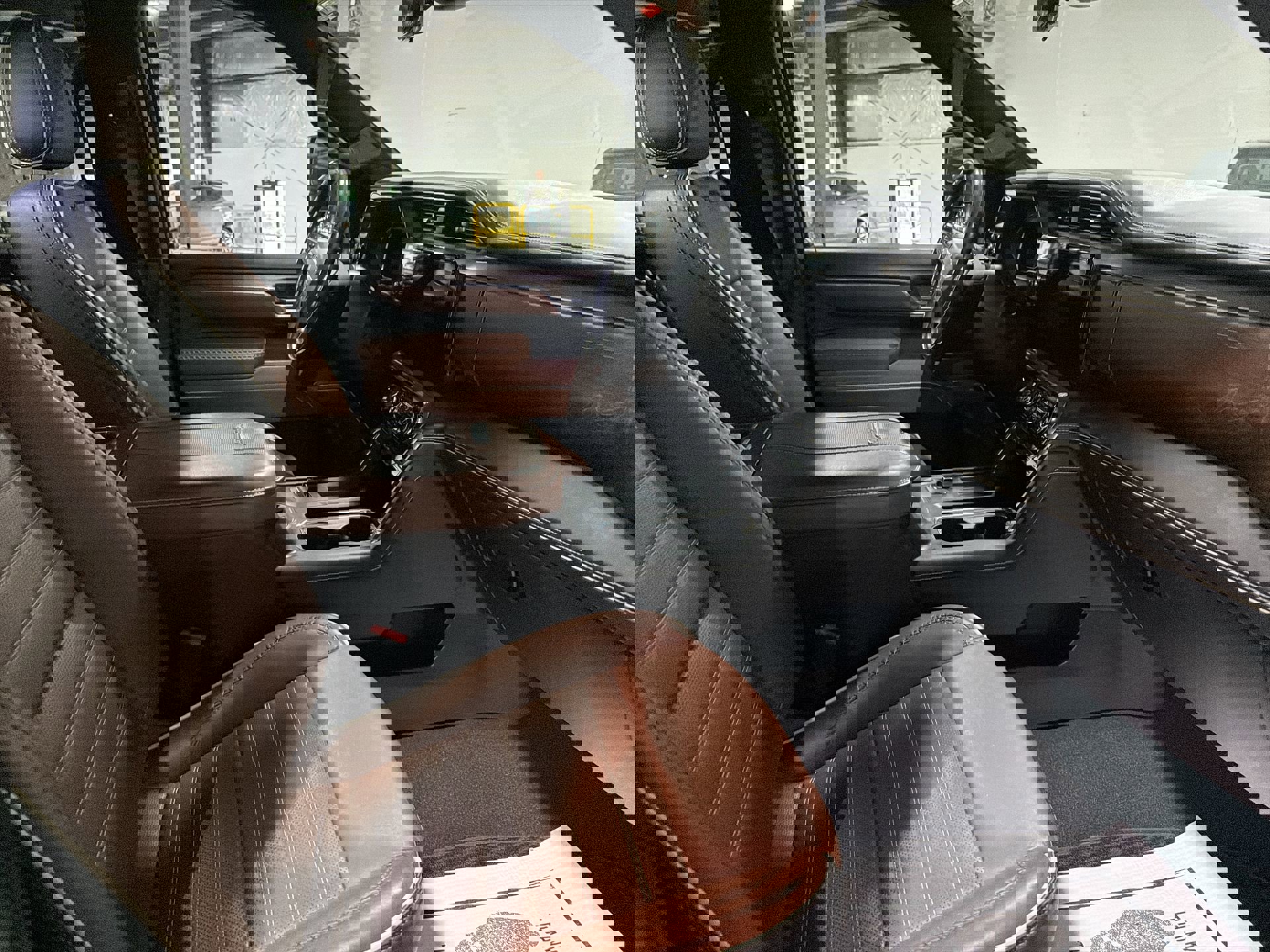 Used 2024 GMC Sierra 2500 Denali Ultimate image 12