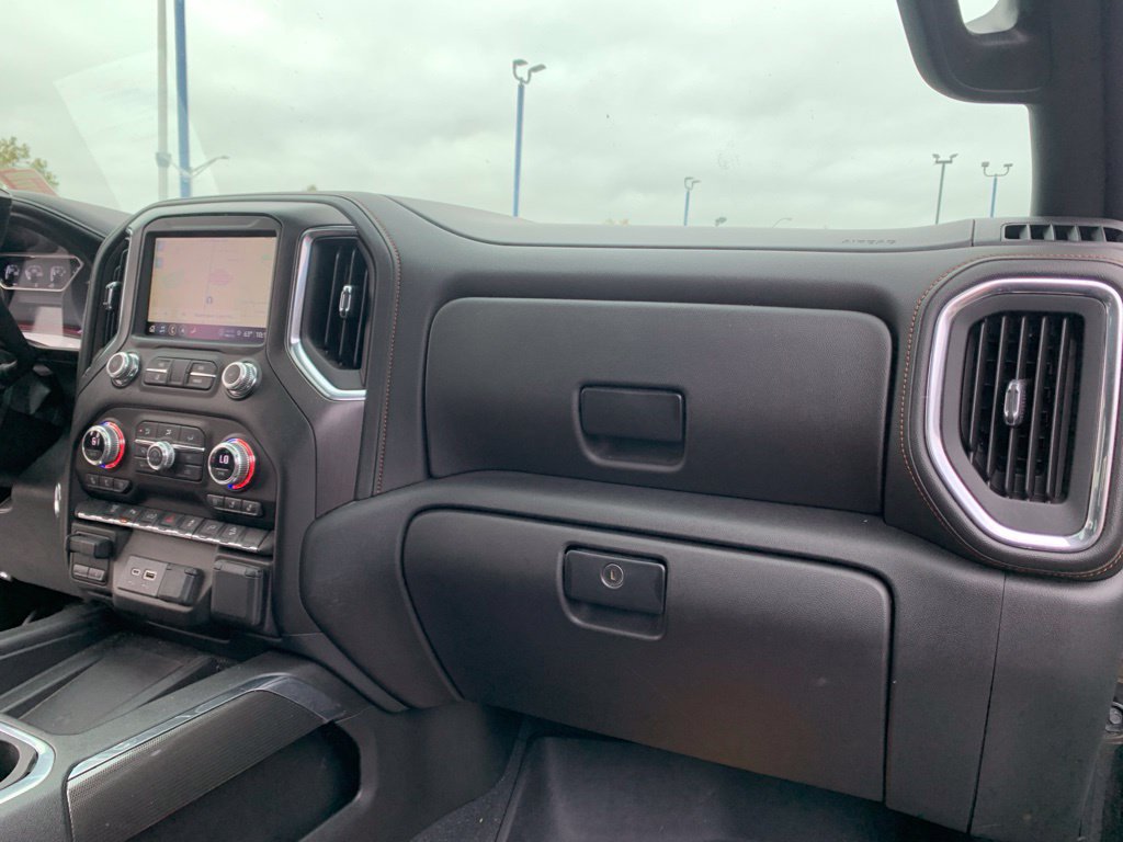 Used 2023 GMC Sierra 3500 AT4 w/ AT4 Preferred Package AWD/4WD image 32
