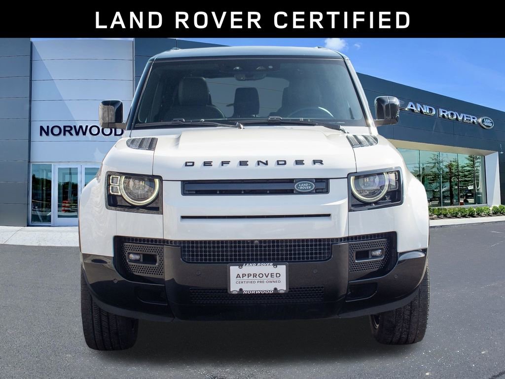 Certified 2024 Land Rover Defender 130 X-Dynamic SE image 2