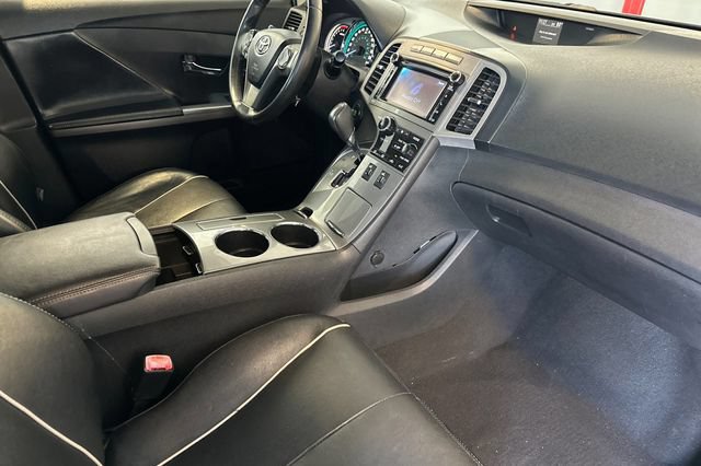 Used 2013 Toyota Venza XLE w/ XLE Premium Pkg AWD/4WD image 18