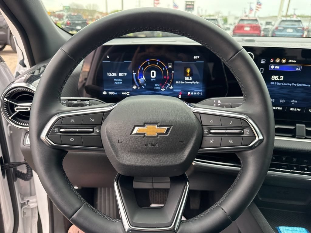 Used 2026 Chevrolet Equinox LT AWD/4WD image 31