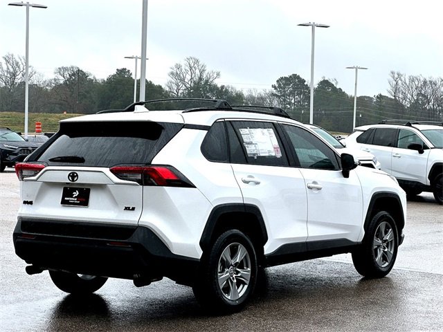 New 2025 Toyota RAV4 XLE image 8