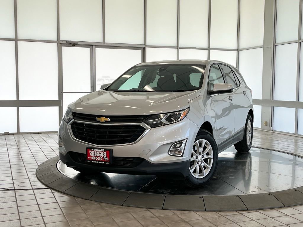 Used 2019 Chevrolet Equinox LT w/ Driver Convenience Package image 3
