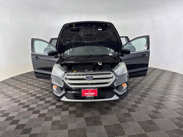 Used 2018 Ford Escape SE w/ Ford Safe & Smart Package FWD image 14