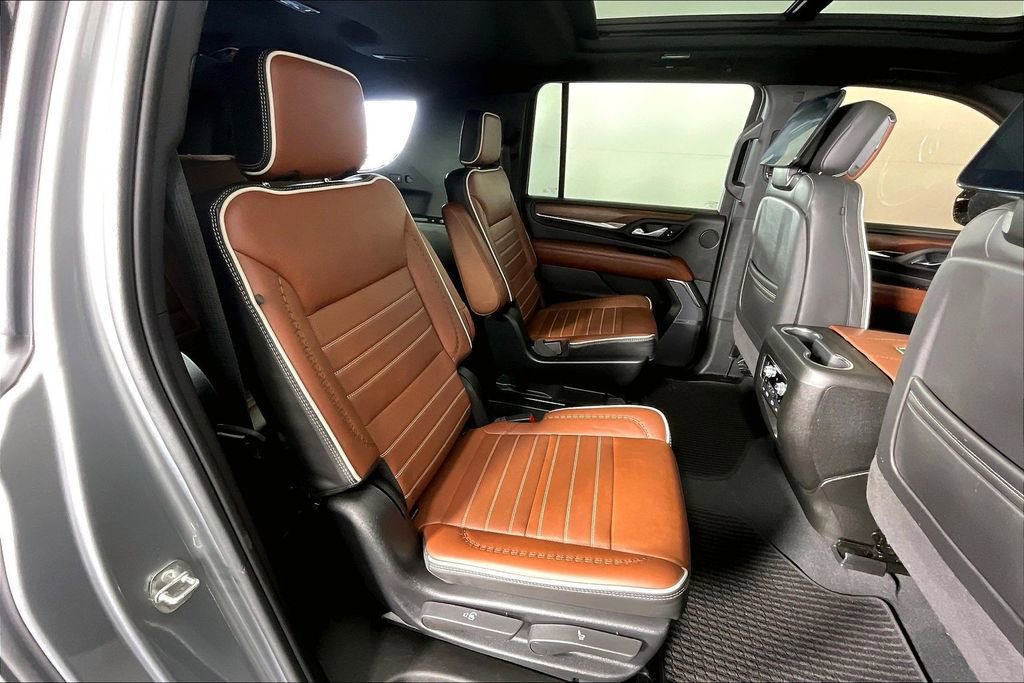Used 2024 GMC Yukon XL Denali Ultimate image 39